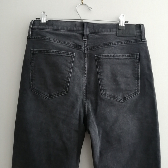 Aritzia Denim Forum The Arlo High Rise Straight Jeans in Black Licorice 31 (12) - Picture 8 of 16